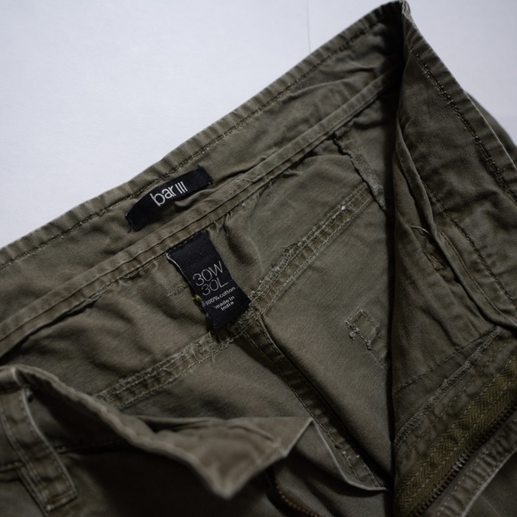 Pants with funky knee patches - Picture 2 of 3